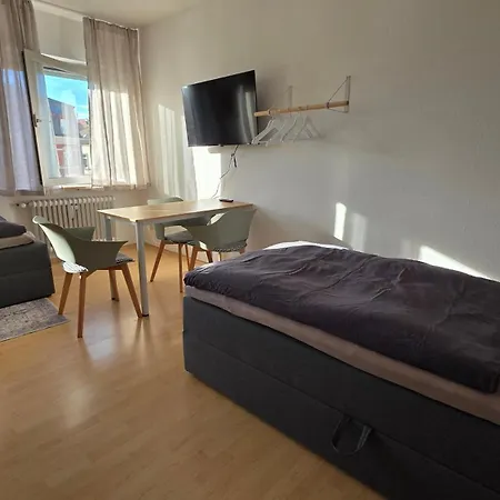 Monteurunterkunft Zentrum - Wlan, Balkon, Waschmaschine شقة فندقية 3*