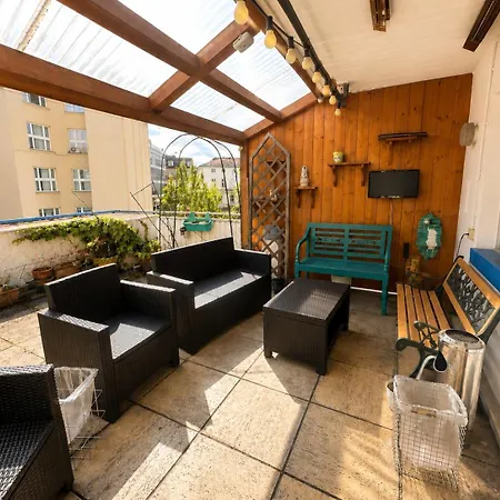 Monteurunterkunft Zentrum - Wlan, Balkon, Waschmaschine 3*
